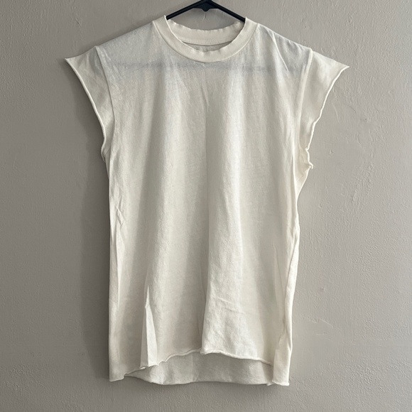 KO+O Ivory cap sleeve tshirt size small - Picture 1 of 2